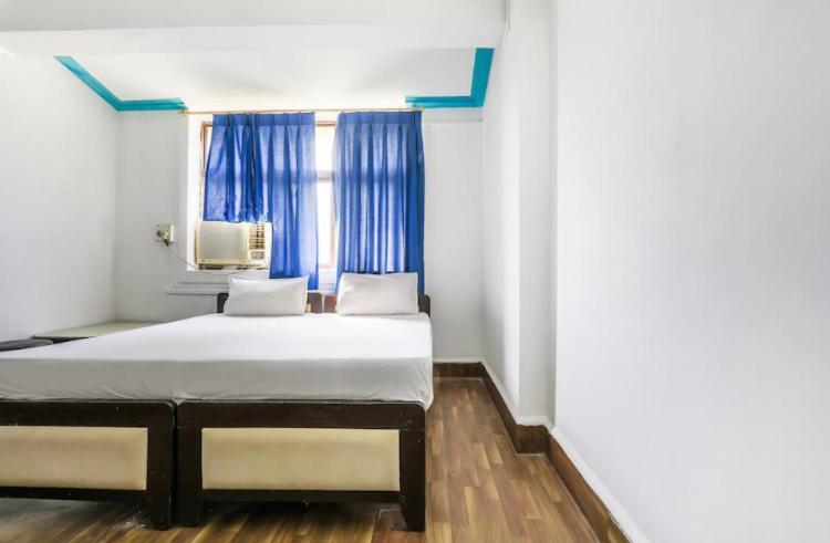 Hotel Priti International Мапуса Экстерьер фото