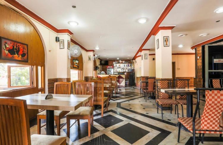 Hotel Priti International Мапуса Экстерьер фото